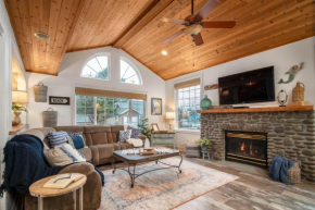 Puffin Nest by AvantStay Cozy & Modern Close to Town & Beach, Cannon Beach
